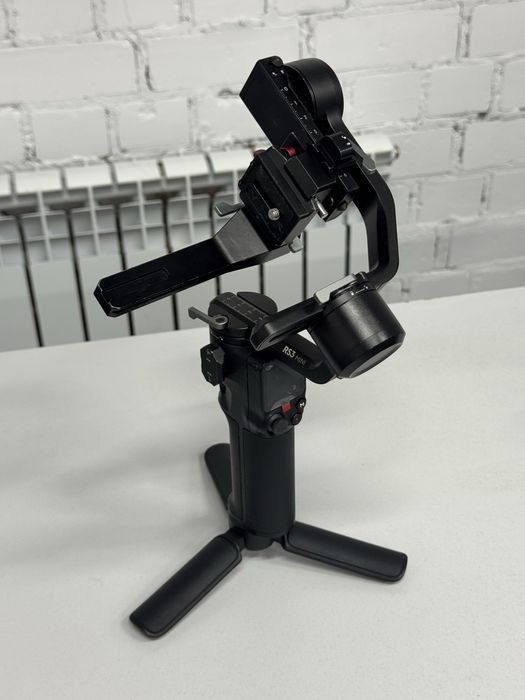 Dji RS 3 mini в хорошем состояний