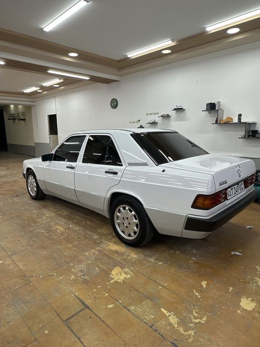 Mercsedec benz 190
