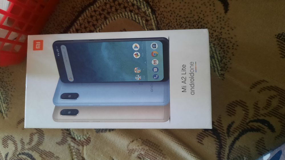 Продам Mi A2 Lite срочно