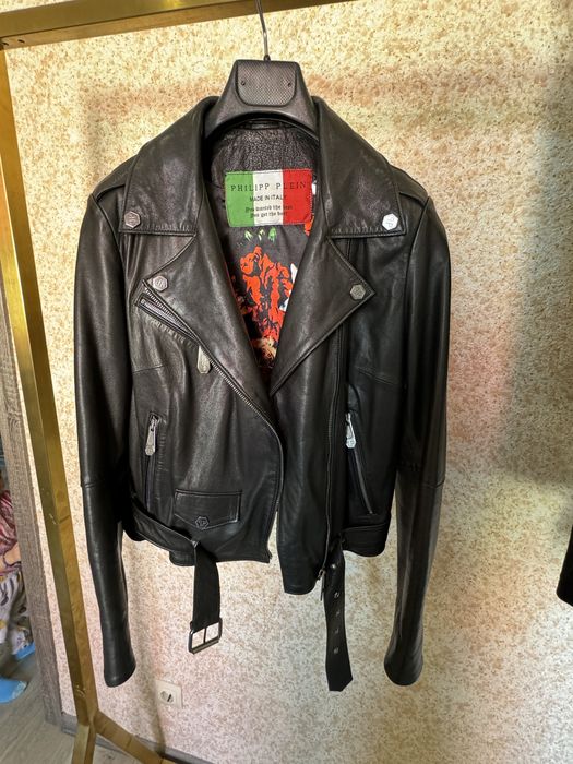 Продам кожаную куртку