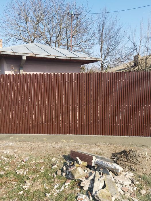 Executam garduri metalice și porti