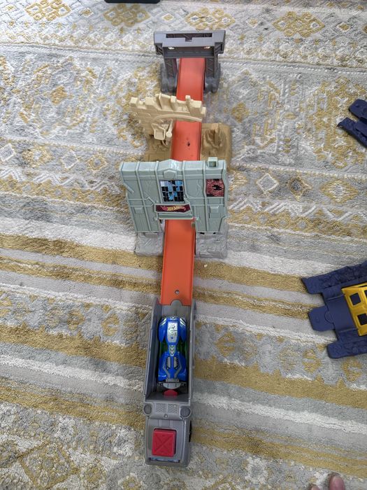 Игрушка трассы Хот Виллс