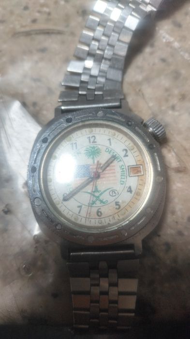 Продам часы срочно