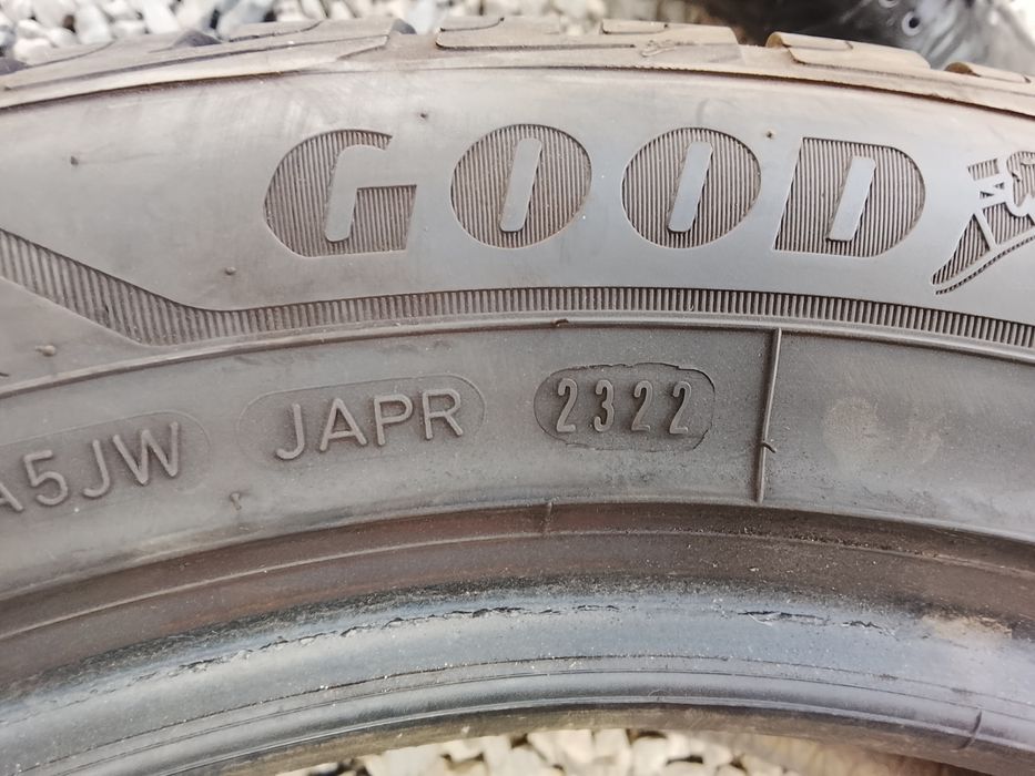 245 50 18. Good year . An 2022