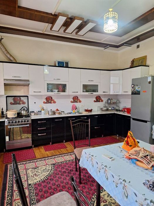 Eski votstroydan 6 sotix 8 xonali shinamgina hovli