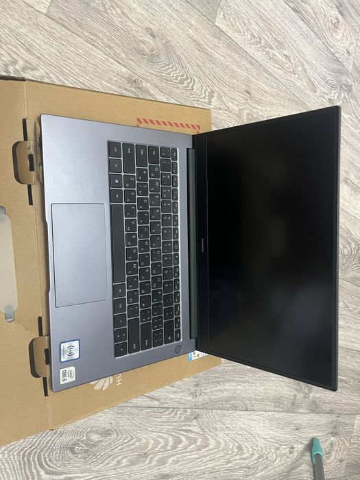 Продам Ноутбук HUAWEI MateBook D 14 модель