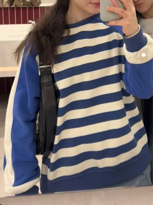 Свитшот женский оверсайз