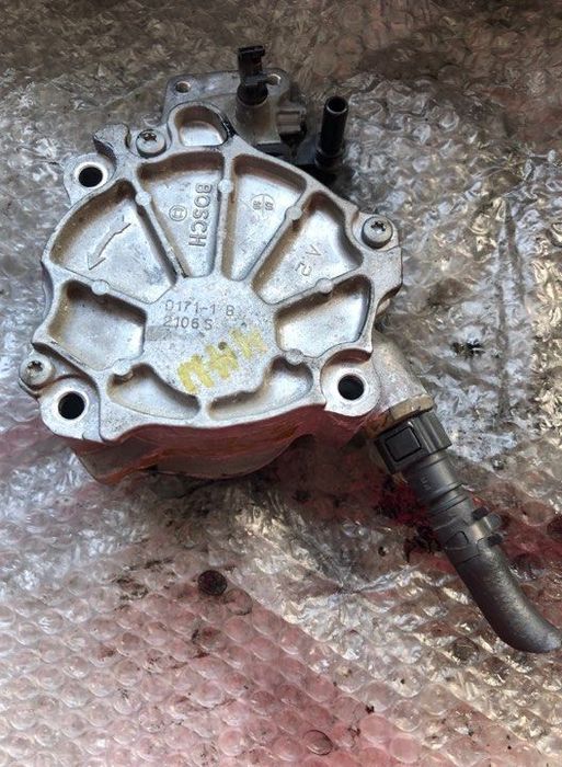 pompa vaccum 2.2 di-d 4wd 4hn 2007-2012 mitsubishi outlander land rover freelander peugeot 4007 citroen c-crosser d171-1b