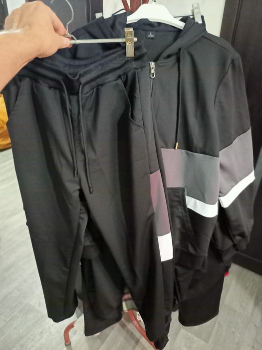 Спортивные костюмы 8.000