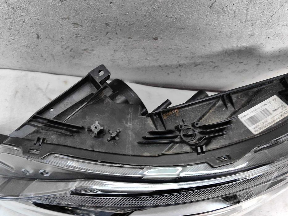 Оригинален фар Пежо 2008  Peugeot 2008 Face Led