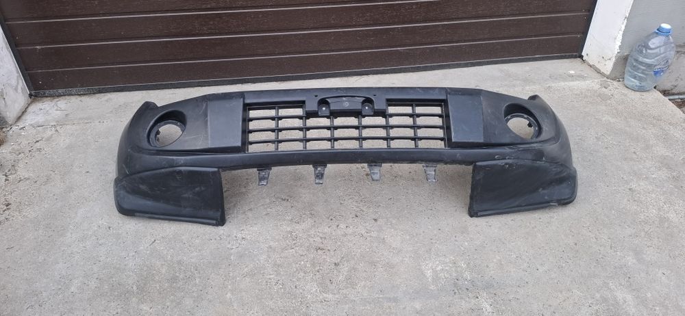 Бампер Mitshubisi Pajero 4