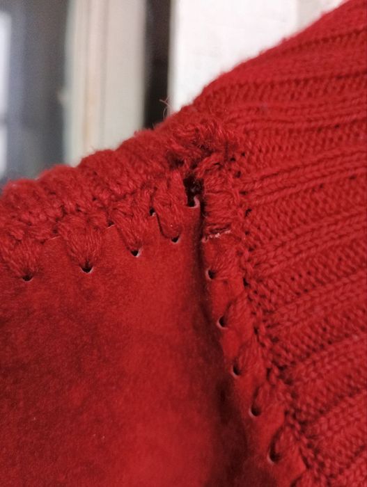 Жилет Камзул Сотилади