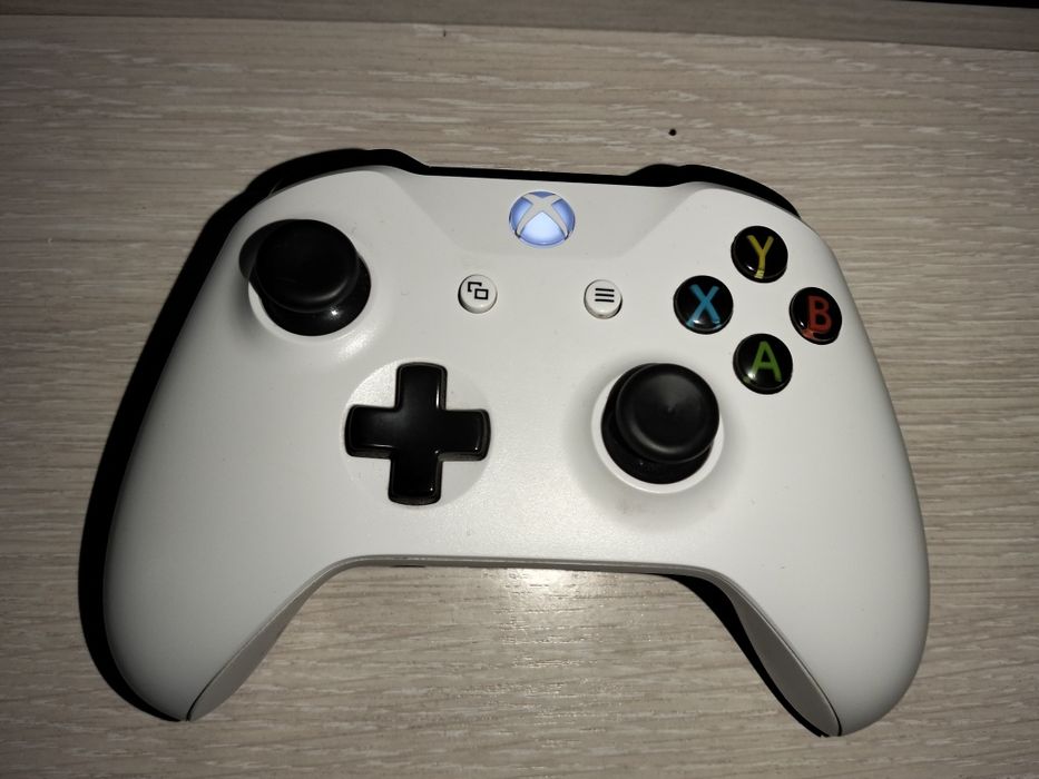 Xbox one s на 1 терабайт !обмен!
