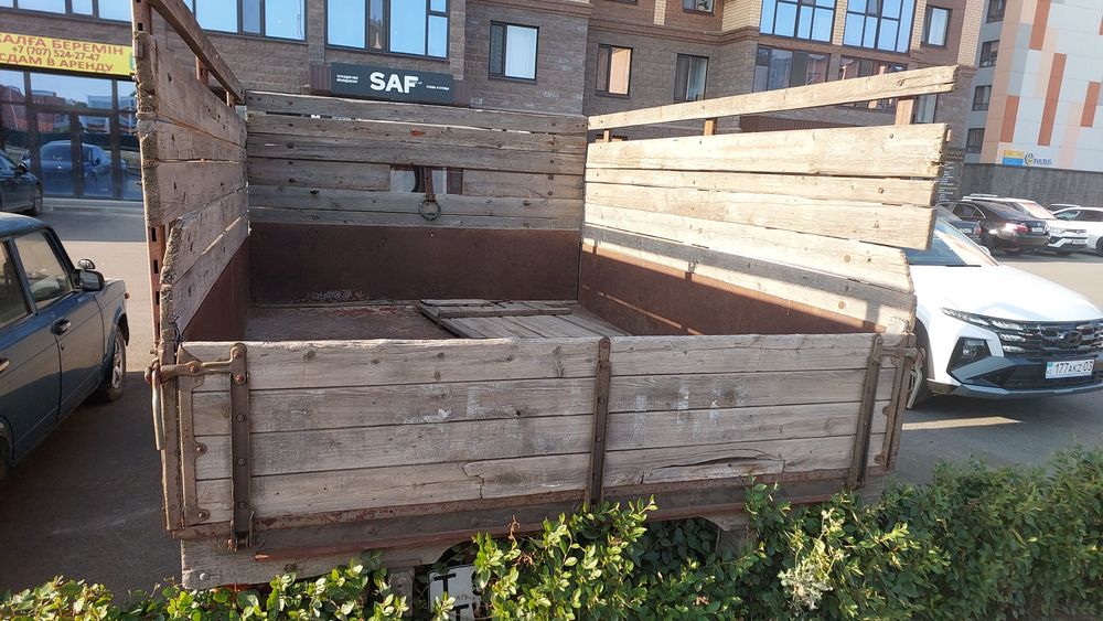Продам машину УАЗ 3303