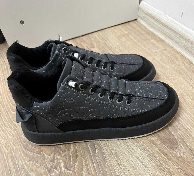 Мужская кроссовка