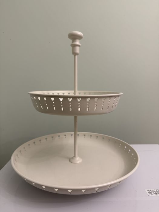 Продам этажерку для фруктов, конфет и т.д