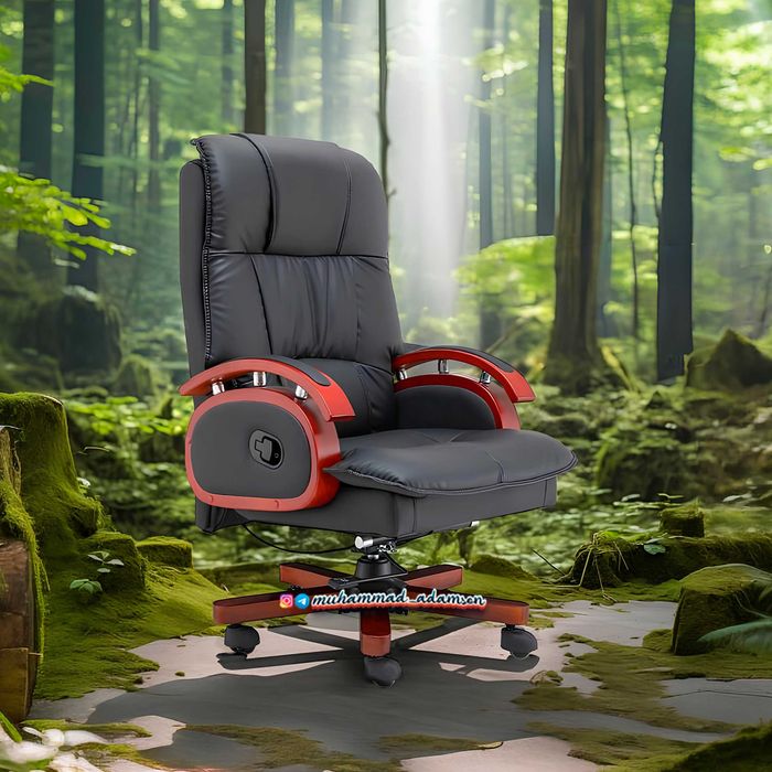 Кресло руководительское LUXOR офисное, черный, доставка бесплатная