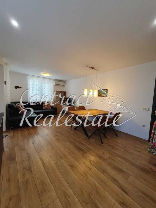 Дава се под наем Двустаен апартамент в Варна, Център - 63 кв.м за 586.5 € - Снимка #2