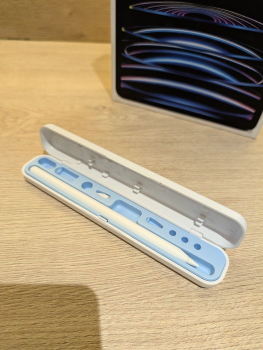 iPad Pro 11" M2 2022 года 256GB - Идеальное состояние + Аксессуары