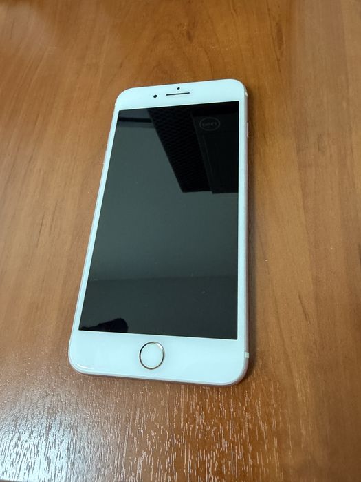 Продам Iphone 7 Plus