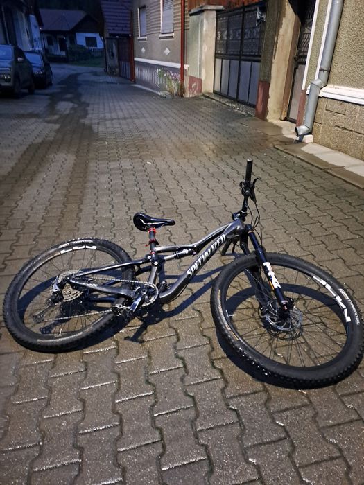 Bicicleta specialized full suspension