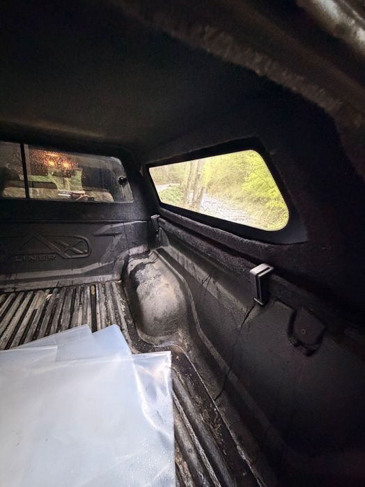 Hardtop Toyota Hilux