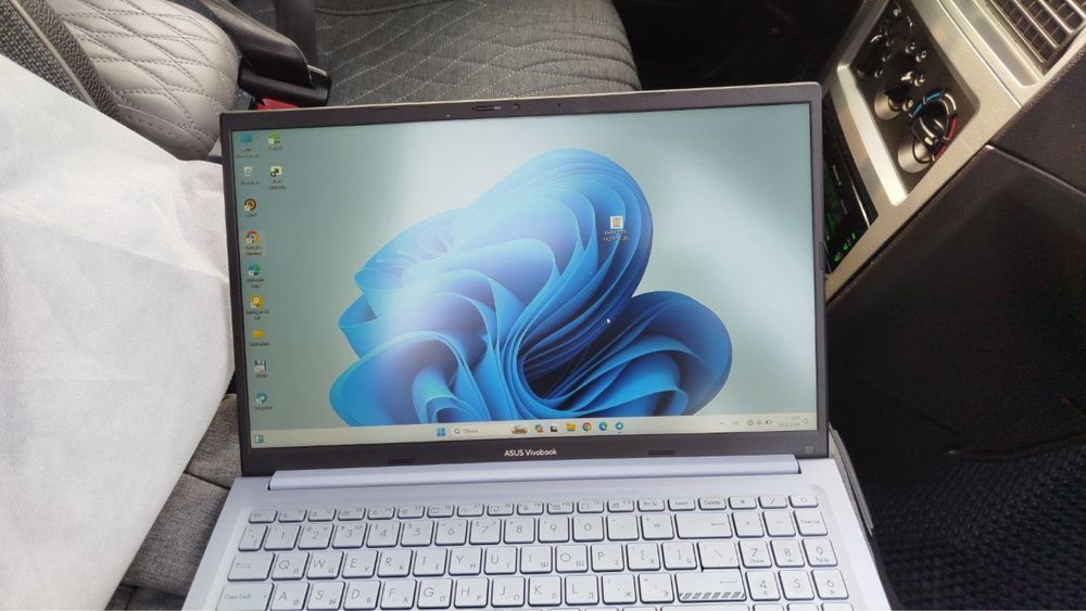 Asus vivobook 15 X1502Z-BQ2270