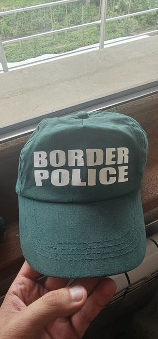 Зимна шапка и лятна шапка