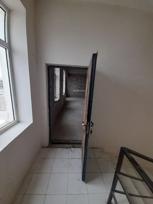 2 этажли бино сотилади