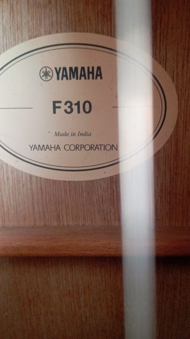 Продам гитару Yamaha!