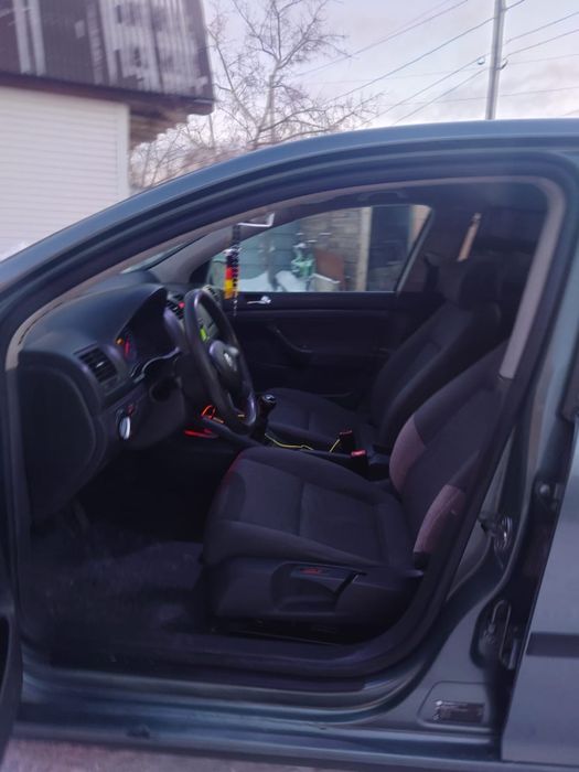 Продам гольф 5 2004 года