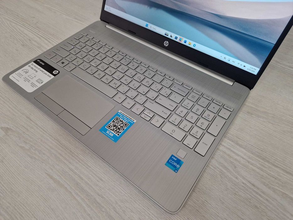 Как новый! Ноутбук HP Laptop Core i3-1155G4 / 256GB SSD / DDR 8GB