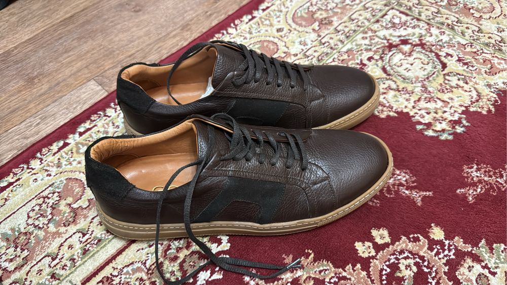 Мужская обувь.