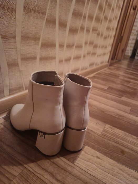 Продам ботинки (для весны )