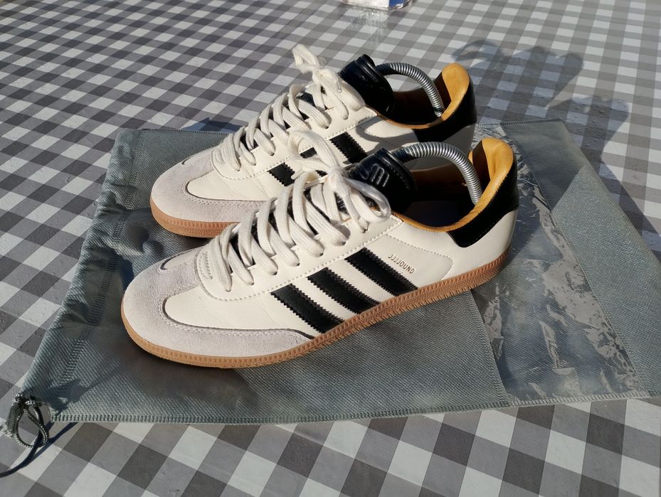Adidas samba OG .
