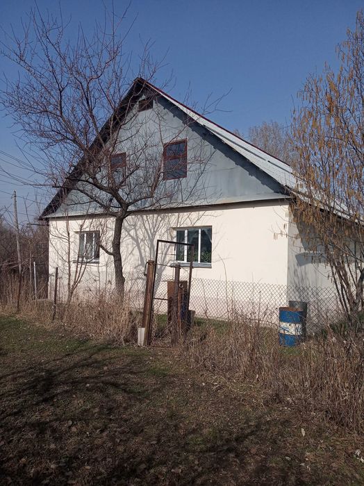 Продам дом кирпичный.