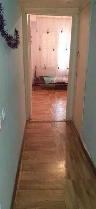 Продается 1 комн.переделанная в 2-х комнт. Чиланзар Бешкоргон