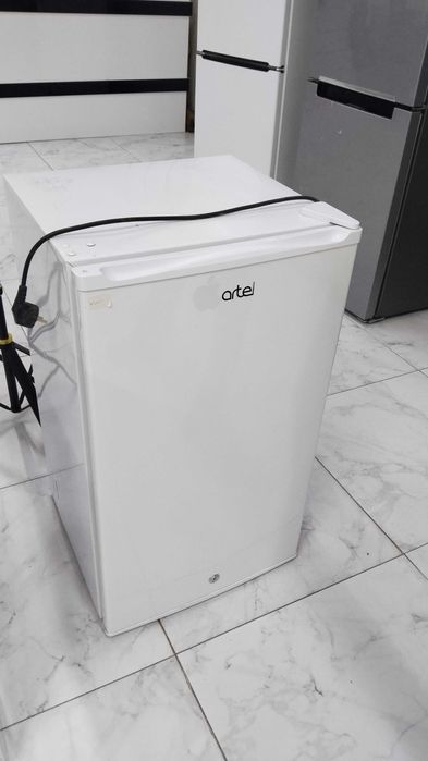 Продается холодильники разных размеров