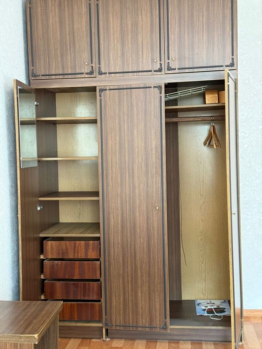 Продам шкаф для спальни