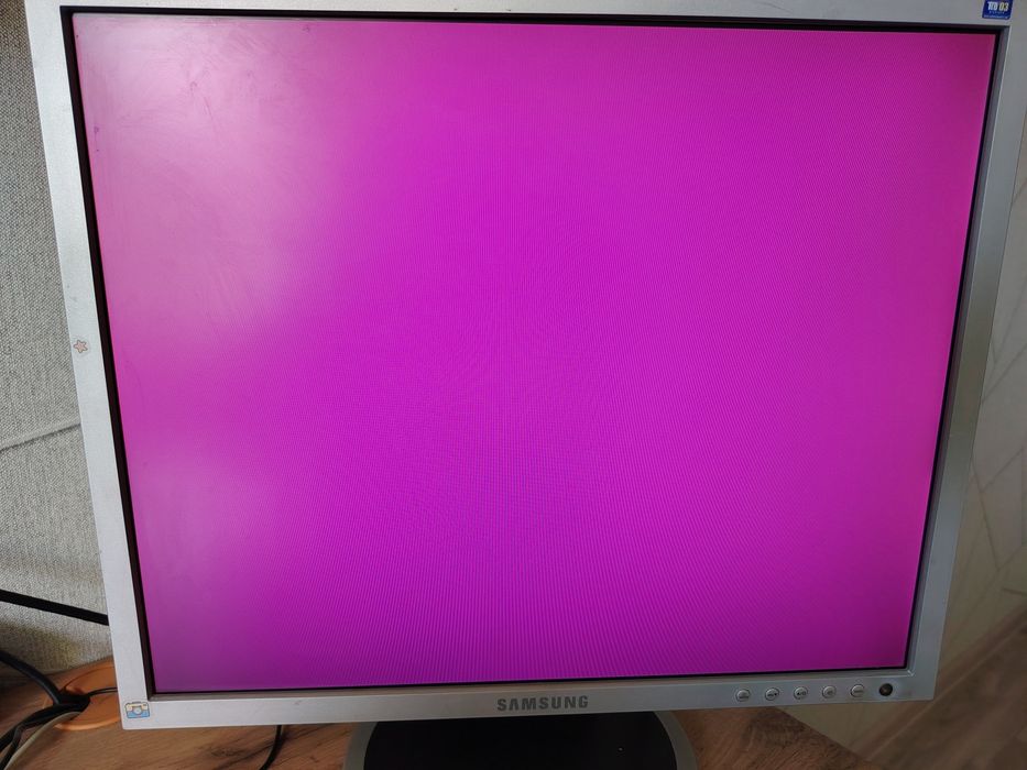 Монитор Samsung SyncMaster 940B