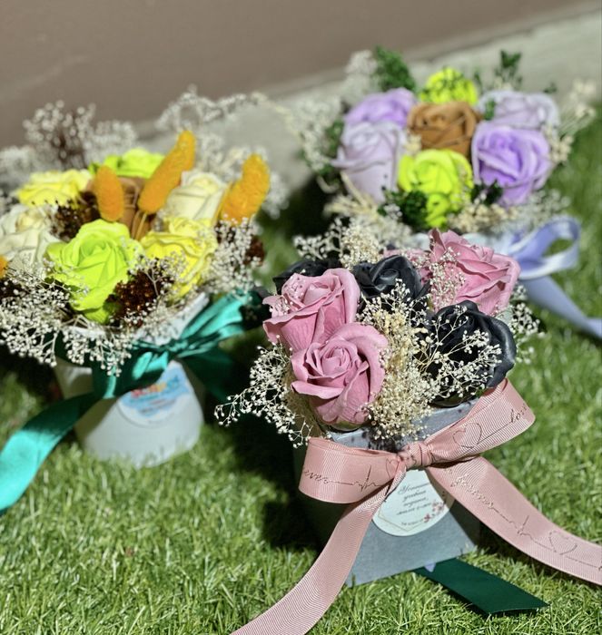 Ръчноизработена арабжировка със сапунени рози