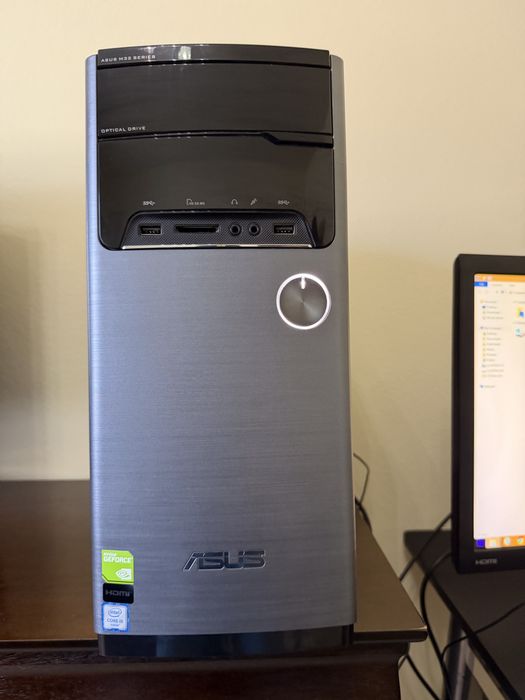 PC Desktop ASUS i5 + Monitor ASUS 23.6” Full HD – Stare buna