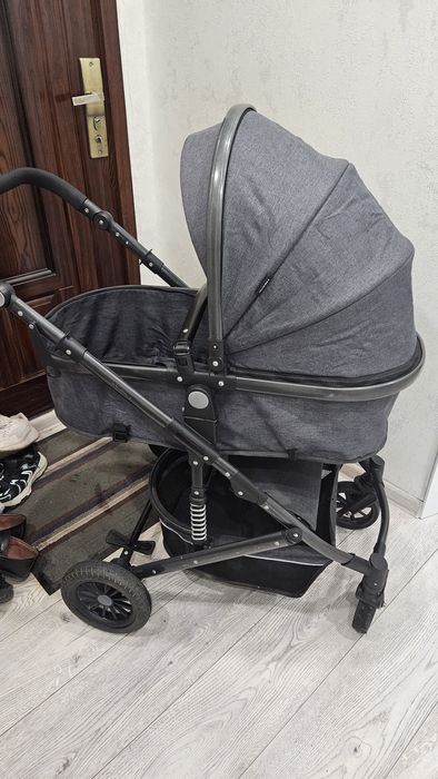 Продам коляску для прогулки