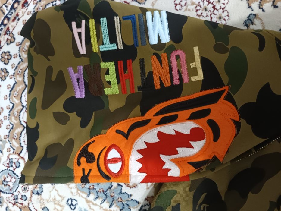 Bape tiger zip-hoodey