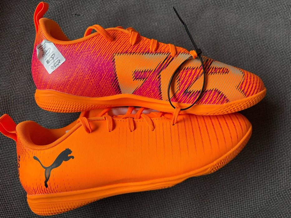 Pantofi sală Puma Future 8 Play IT junior portocaliu – noi