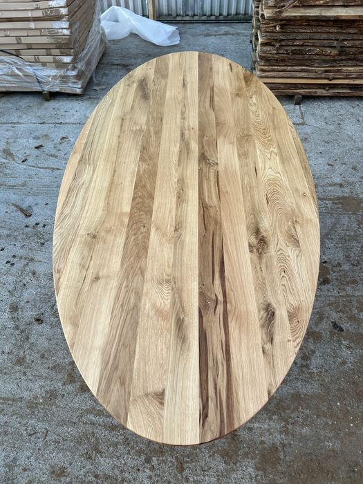 Masa din stejar cu picioare metalice