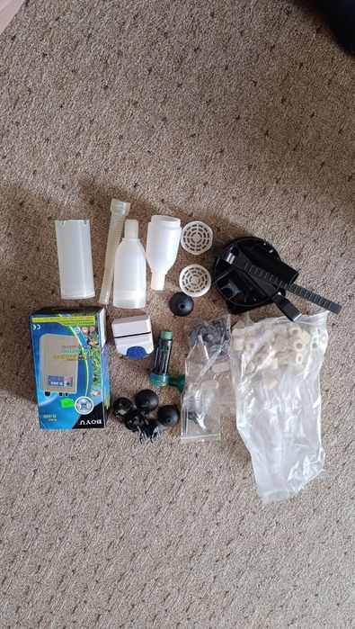 Vând acvariu 200L cu toate accesoriile