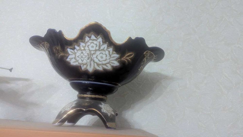 продам разного рода вазочки,