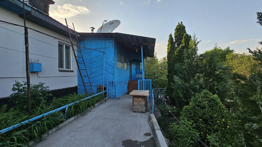 Продаётся полдома мкр.Кемел