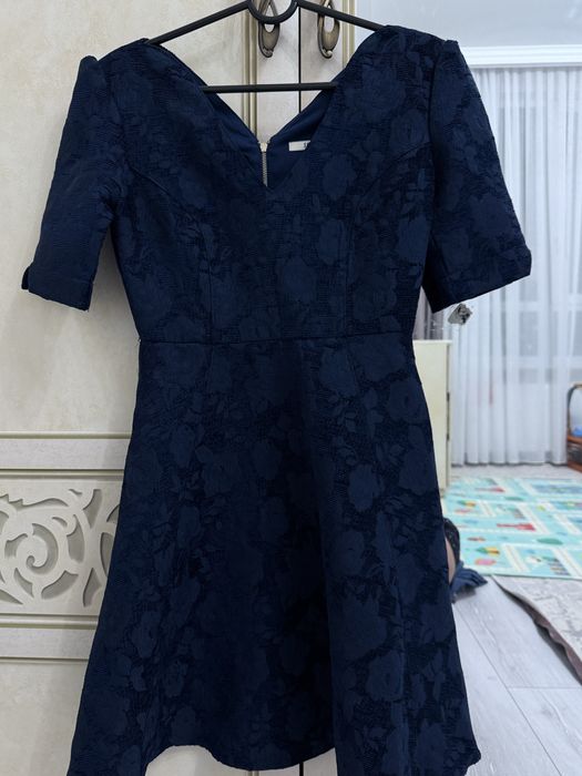 Продам платье по 3000  тенге